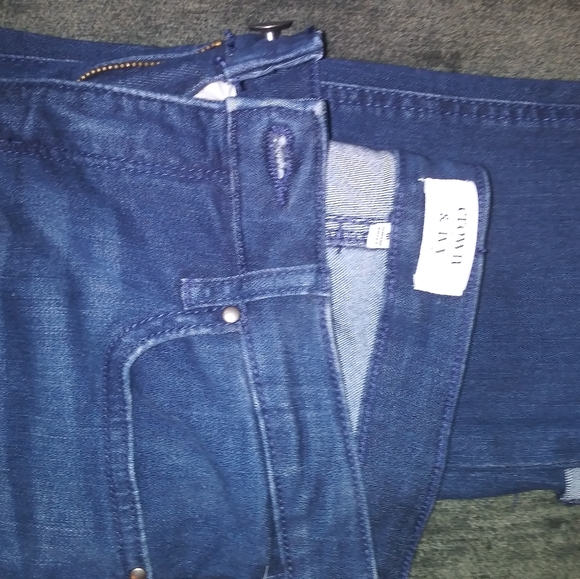 Jeans - Picture 1 of 2